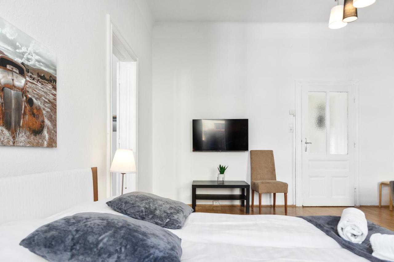 Beautiful 2Br Aptartment 12 Minutes To Downtown Vienna Esterno foto